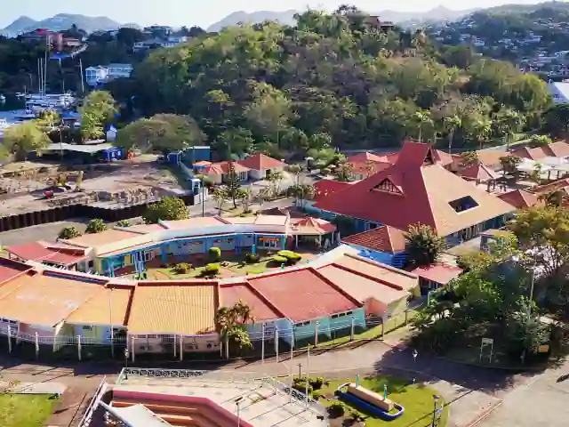 Pointe Seraphine Cruise Port