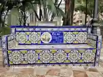 Plaza de los Patos mit Keramikbrunnen in Santa Cruz