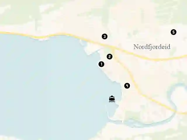 Hafen von Nordfjordeid